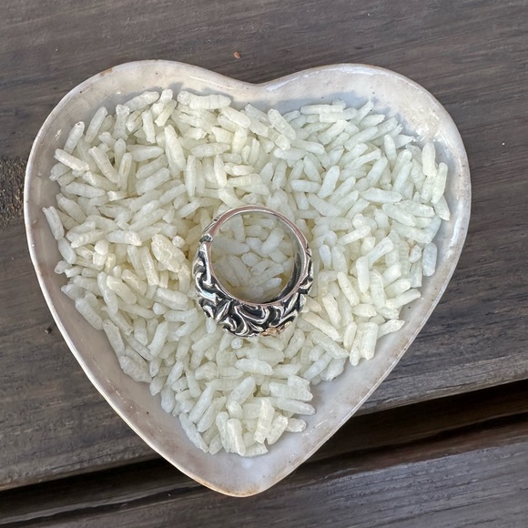 Jose Balli- Retired Fleur de Lis Beaucoup two-tone ring - Picture 5 of 5